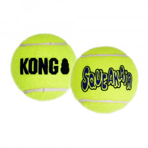 Afbeelding Kong Squeakair Balls voor de hond Small door Brekz.nl